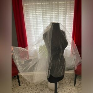 Plain Wedding Veil with Blusher